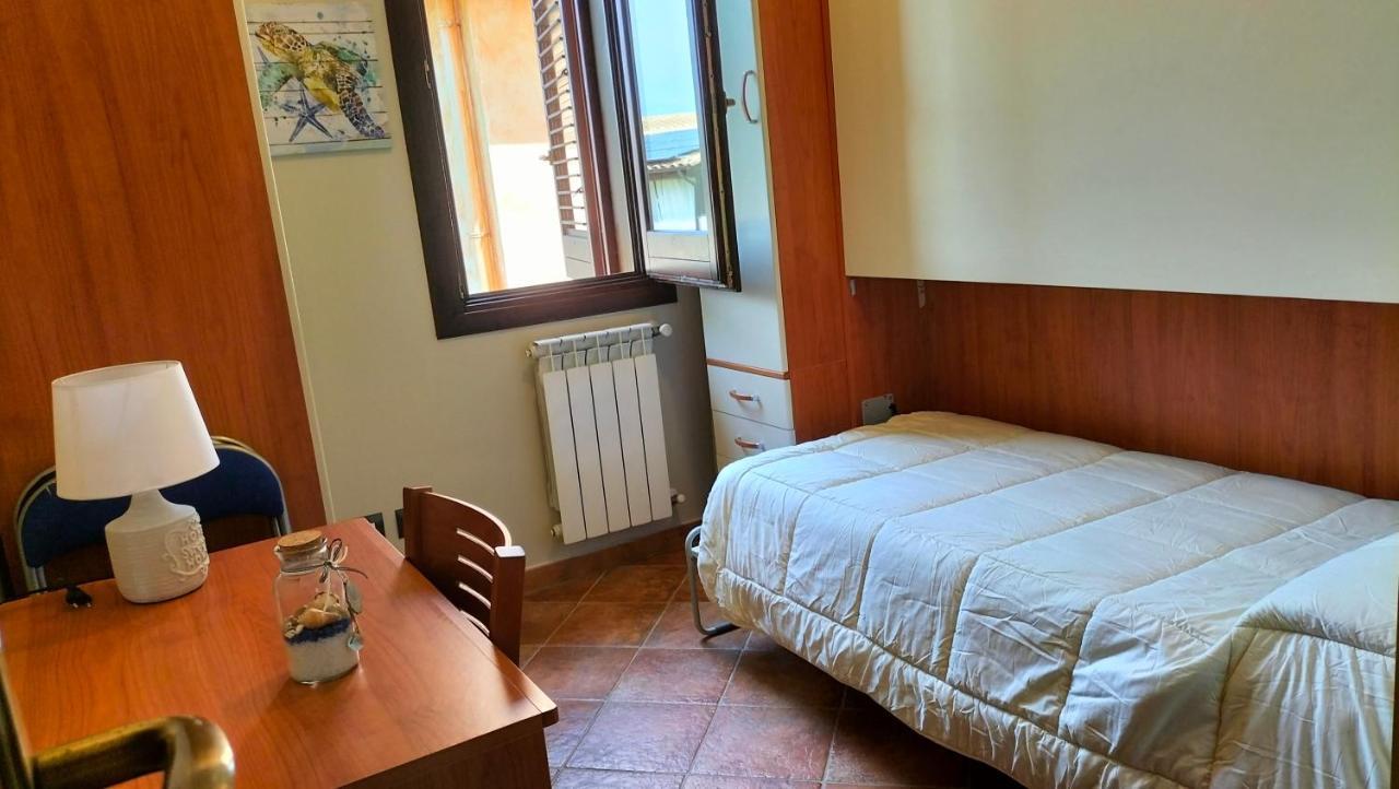 Home La Palmetta Campofelice Di Roccella Extérieur photo